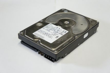 DNES-309170 IBM 9GB 68pin SCSI 25L1861